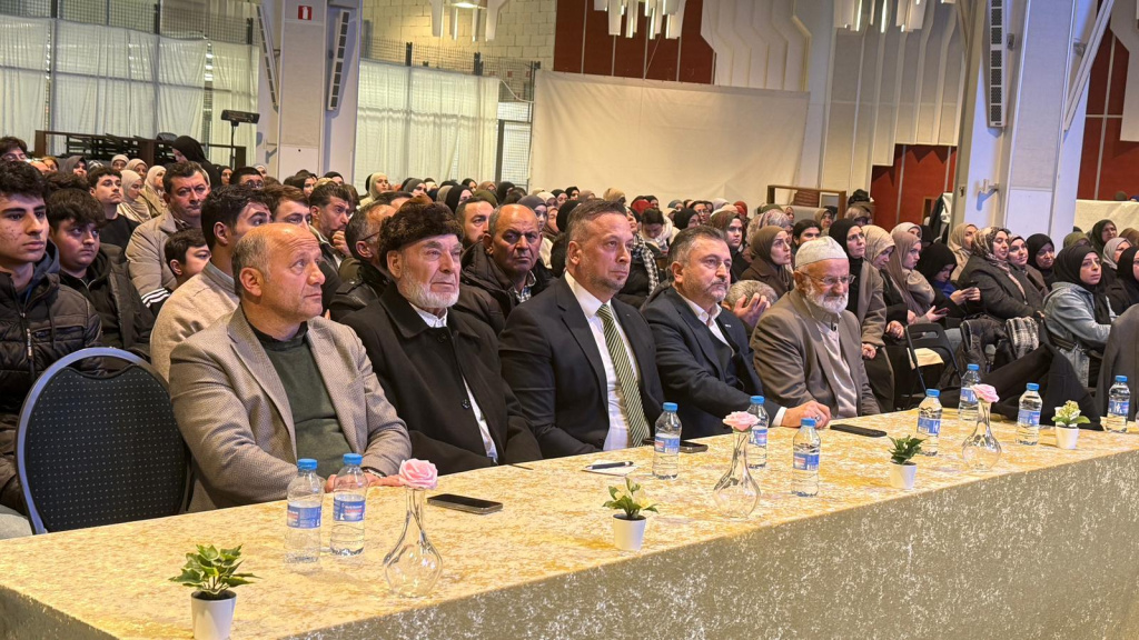 Aralık umresi öncesi manevi buluşma ve seminer